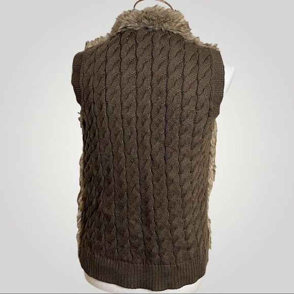 Sebby Faux Fur Vest with Pockets - Picture 3 of 8